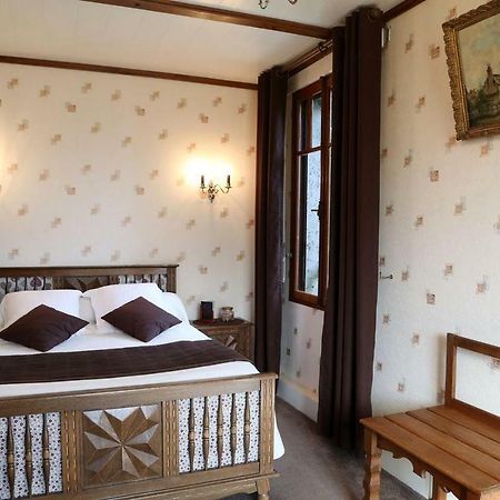 Mézières-sur-Oise Le Robinson Bed & Breakfast エクステリア 写真